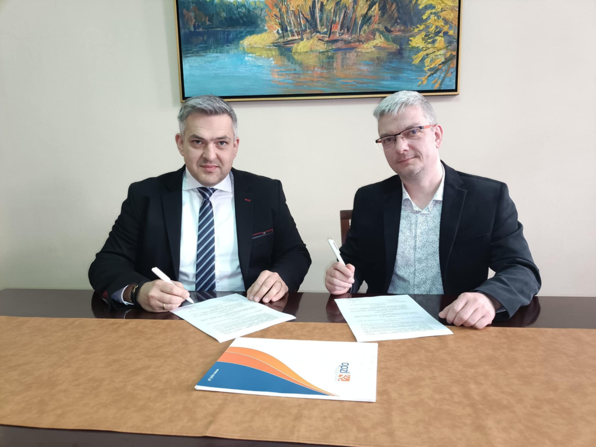 cd8df9e5 43c3 47b8 9020 d64960cf00b0